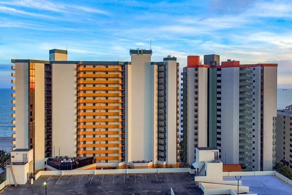 Lux High-end Haven Oceanfront Suite! Dogs Ok! 1606 Apartment